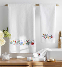 Tracy & Co Embroidered Bath Towel - Strawberry Fields