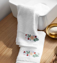 Tracy & Co Embroidered Guest Towel - Strawberry Fields
