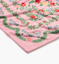 Tracy & Co Fleece Blanket - Rosette