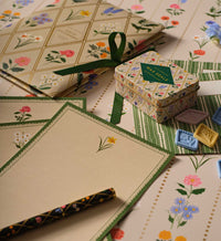 Tracy & Co Folio Stationery Set - Garden Study