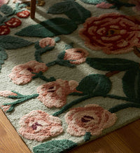 Tracy & Co Highgrove Roses Wool Hooked Rug - Mint